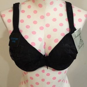 Intimate Moment Women’s Black Bra NEW Size 40D Comfort underwire Lace cup Bra